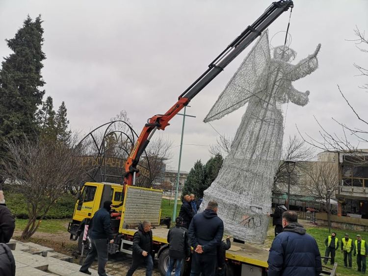 Кърджали е с Ангел Хранител,кметът с Коледно послание към кърджалийци/снимки/