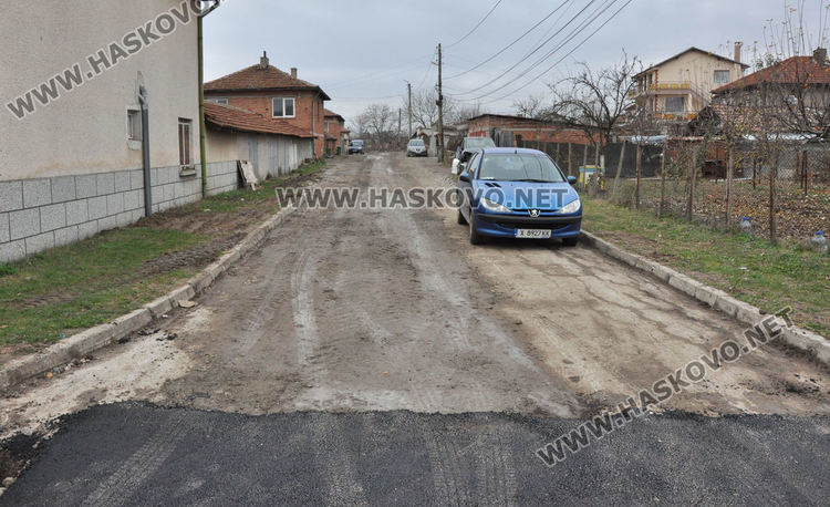 Преасфалтираха улица с нова канализация в „Болярово“