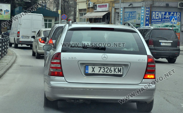 Предпразнично задръстване от коли в Хасково