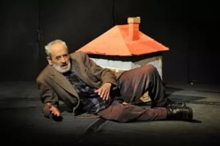 Театралите в Смолян загубиха обичаният Михаил Илийков