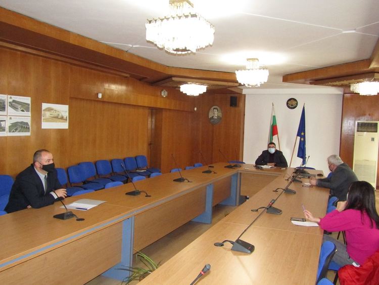 Засилен контрол за спазване на противоепидемичните мерки в празничните дни