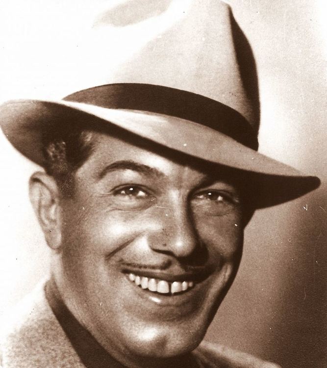 Музикантът Ари - от келнер до световната сцена и пазач в София 