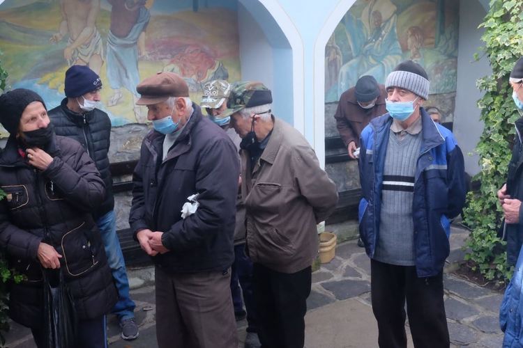 Родолюбиви българи от Мюнхен дариха средства за обществената трапезария на отец Саръев, парите ще стигнат за година