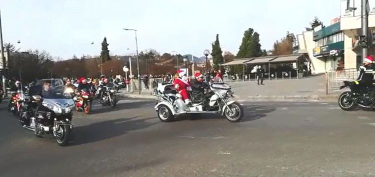 Дядо Коледа посети Кърджали на триколка с 30 джуджета на мотори