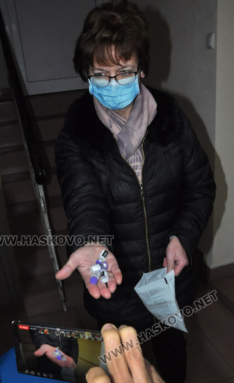 Доставиха първите ваксини срещу коронавирус в Хасково