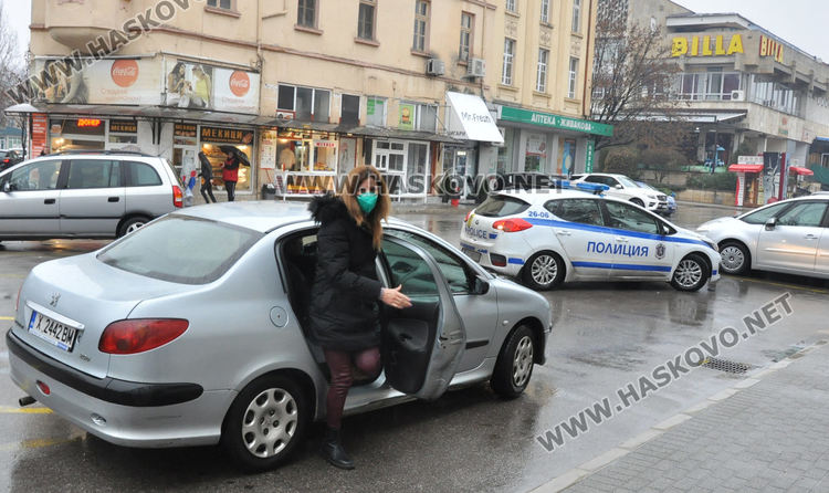 Доставиха първите ваксини срещу коронавирус в Хасково