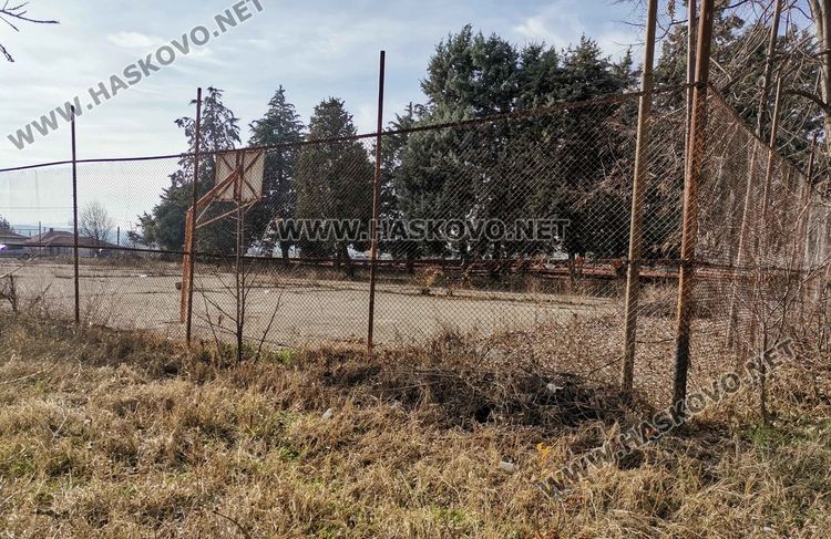 Обновяват 3 занемарени игрища в Хасково за около 30 000 лева