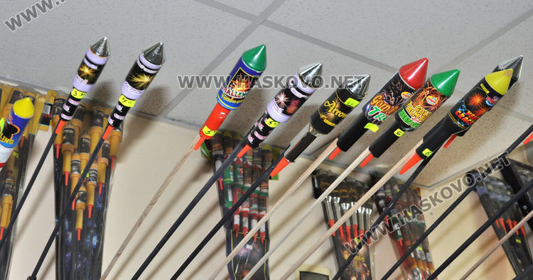 Хасковлии търсят пиробатерии и римски свещи за Нова година