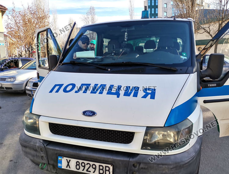 Масово глобяват за неправилно паркиране в центъра на Хасково