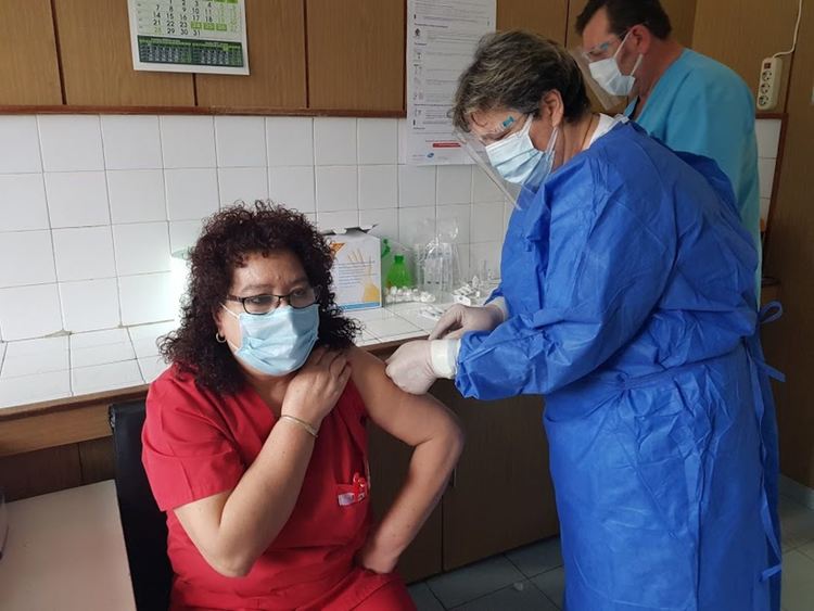 25-ма се ваксинираха в МБАЛ – Първомай