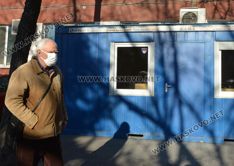 Един с Ковид  отчитат за първите два дни на годината в мобилния кабинет в МБАЛ-Хасково