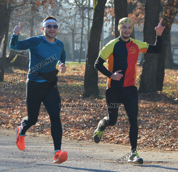 Новогодишно бягане на "Кенана" събра 13 ентусиасти