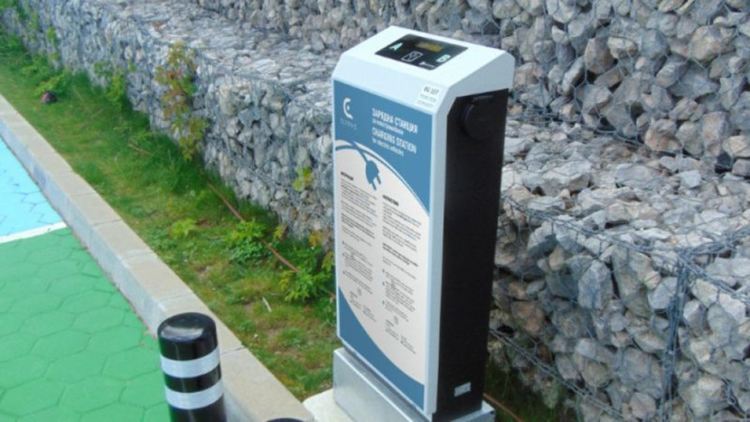 МРРБ изгражда 199 зарядни станции за електромобили с европейски пари