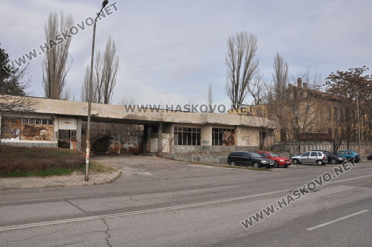 Част от бившата казарма край „Дунав“ продадена на фирми за близо 6 млн. лева