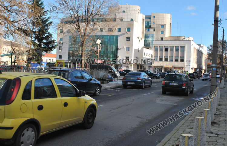 1.20 лв. вече струва паркирането за час на някои паркинги в Хасково