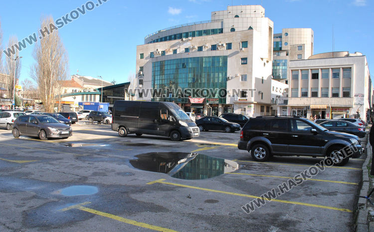 1.20 лв. вече струва паркирането за час на някои паркинги в Хасково