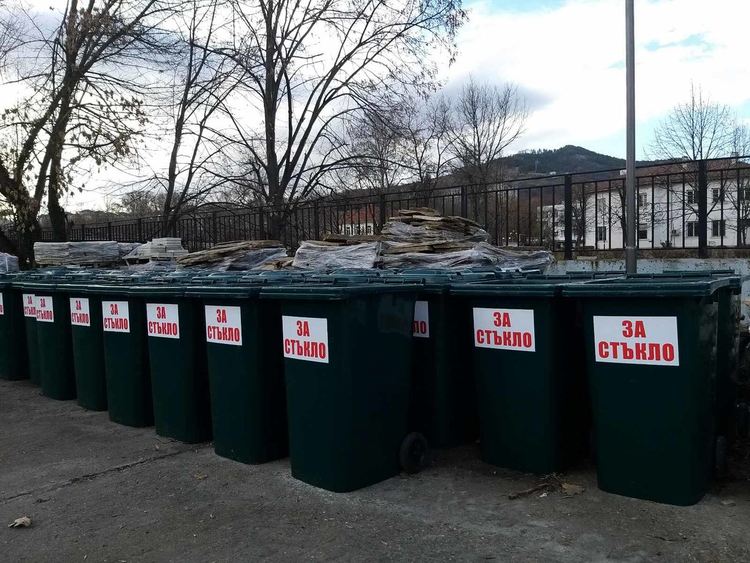 Община Ардино поставя нови контейнери за разделно събиране на отпадъци