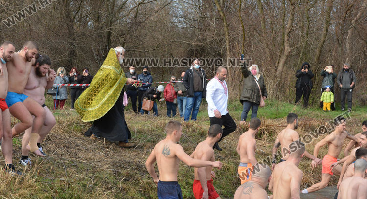 Спасяването на кръста край Димитровград 