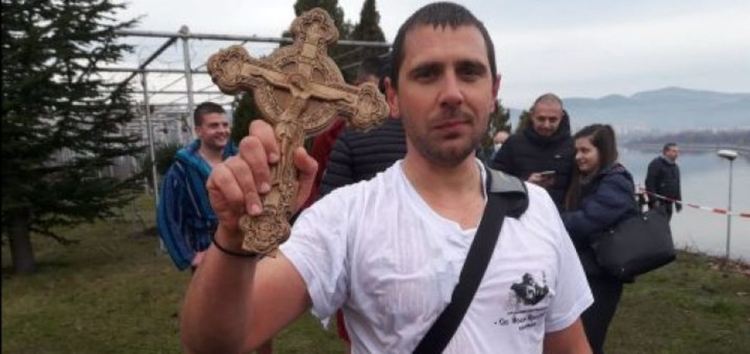 Величко Карабоюков хвана за пореден път Светия кръст в Арда