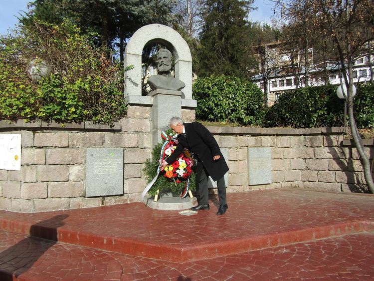 Отбелязахме 173 години от рождението на поета-революционер Христо Ботев