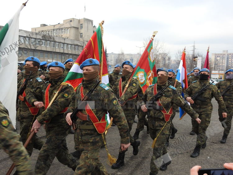 Митрополит Николай освети бойните знамена на Специалните сили в Кърджали за Богоявление /снимки/