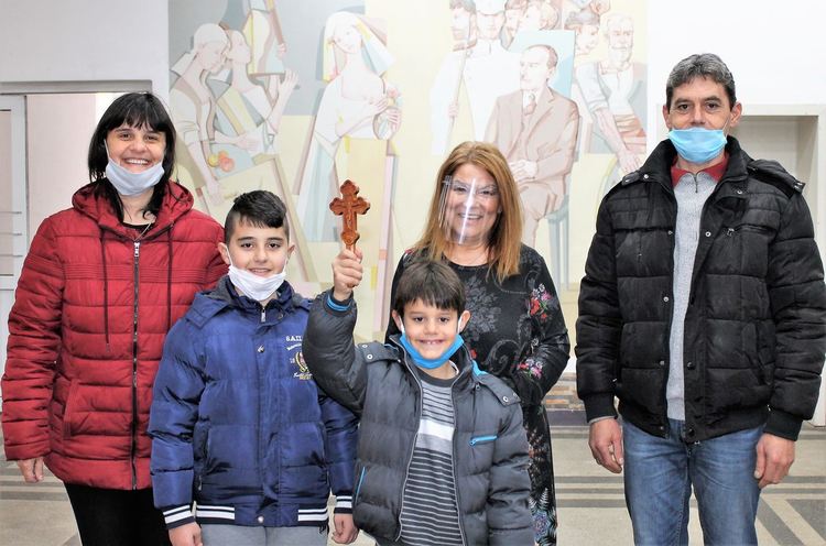 СУ „Йордан Йовков” се гордее с първокласника  Преслав Стоев, спасил Светия кръст на Богоявление