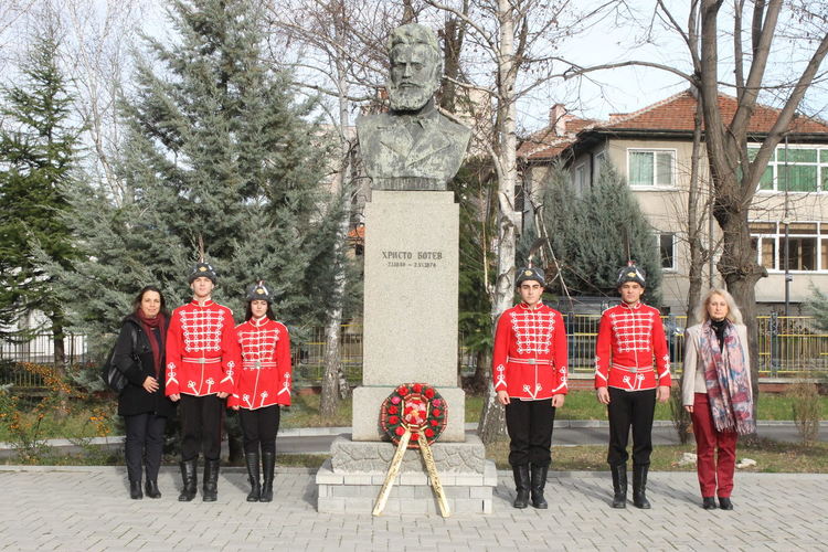 Ботевци отбелязват рождението на своя патрон