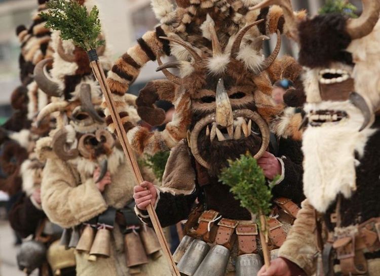 Премиерът разреши сурвакарски игри в Пернишко, иска гъвкави мерки от кмета и НОЩ