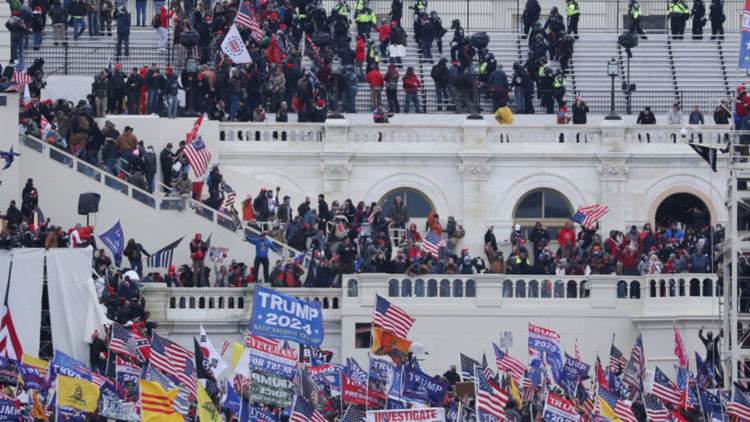 Четирима мъртви, 50 арестувани, две открити и унищожени взривни устройства при щурма на Конгреса