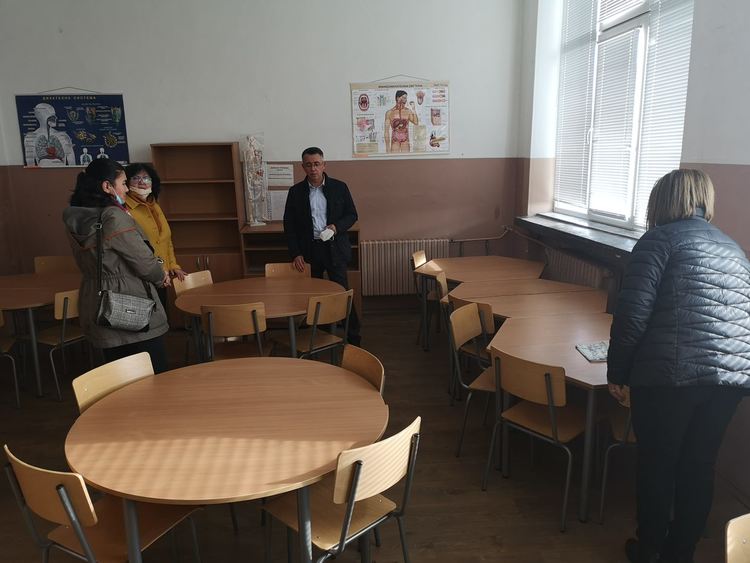 5 училища могат да приютят ученици от СУ“Й.Йовков“