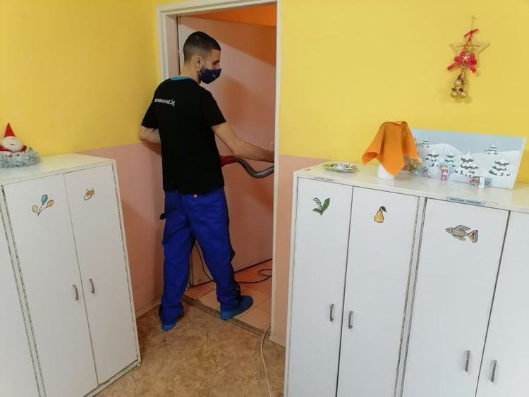 По иновативна технология дезинфикцират детските градини в Димитровград