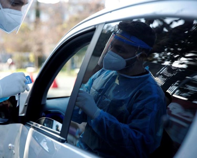 Гърция удължава някои органичния заради пандемията до 18 януари