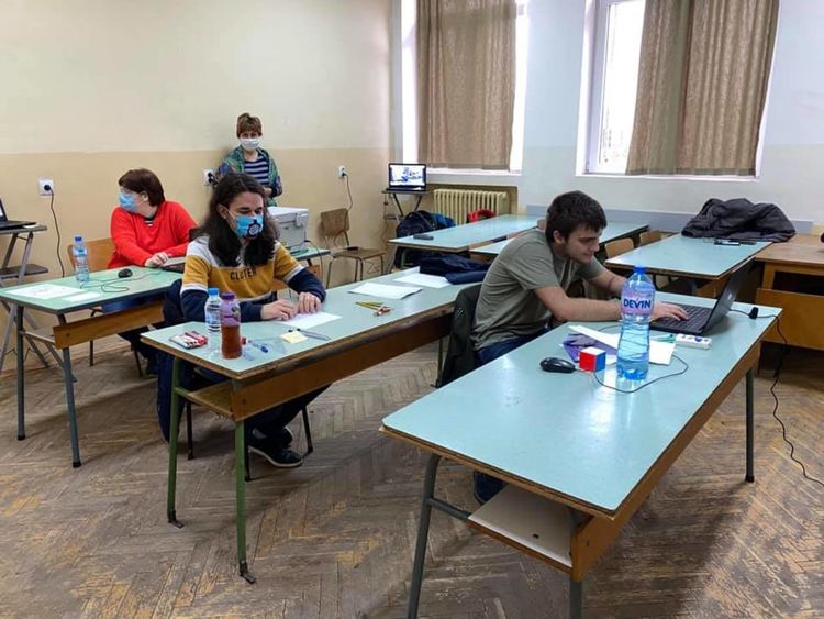 Стоян Малинин и Любен Балтаджиев участват онлайн в международна олимпиада  