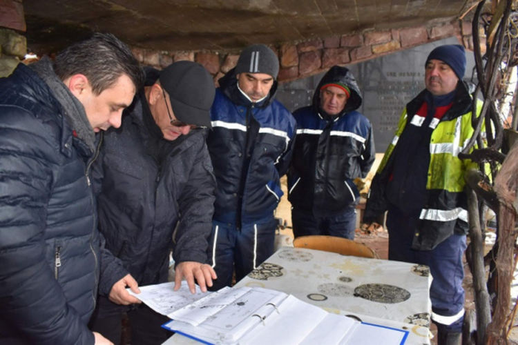 Започна контролирано изпускане на язовир "Студена"