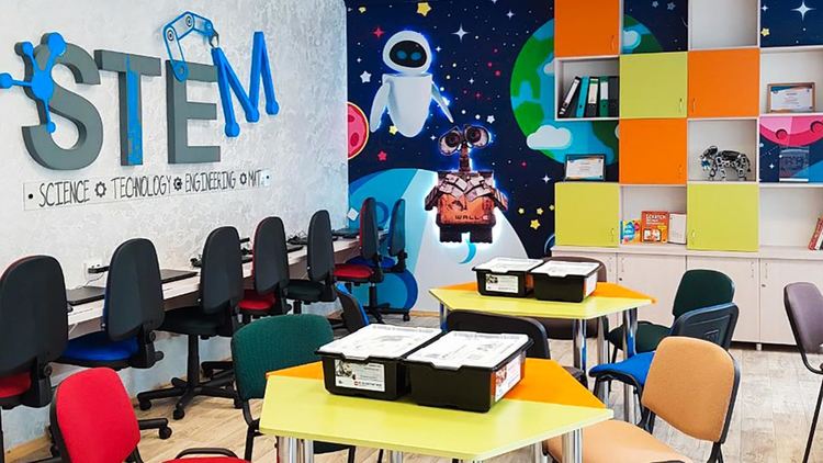 ОУ "Алеко Константинов" спечели проект за изграждане на училищна STEM среда