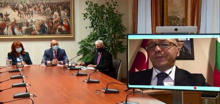 Българските граждани в Турция искат повече избирателни секции