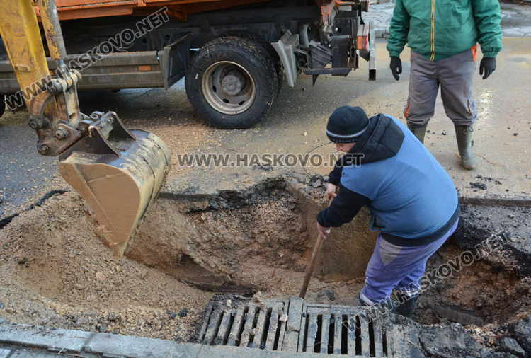 Малка част от центъра без вода заради авария
