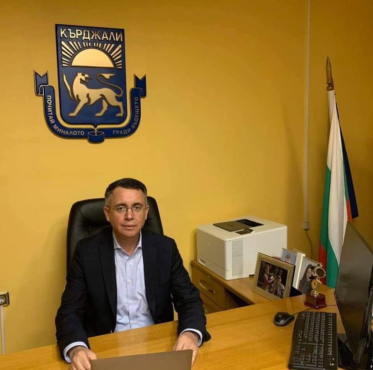 инж.д-р Хасан Азис