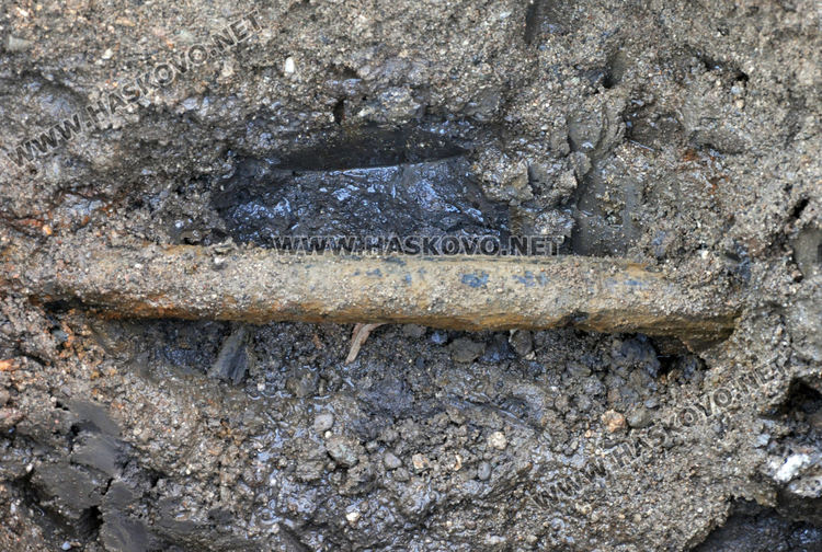 Спешно отстраняват аварии заради заледявания в Хасково