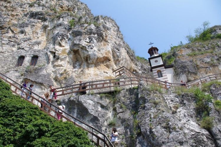 Свети Йоаким основава Ивановския скален манастир преди 800 години