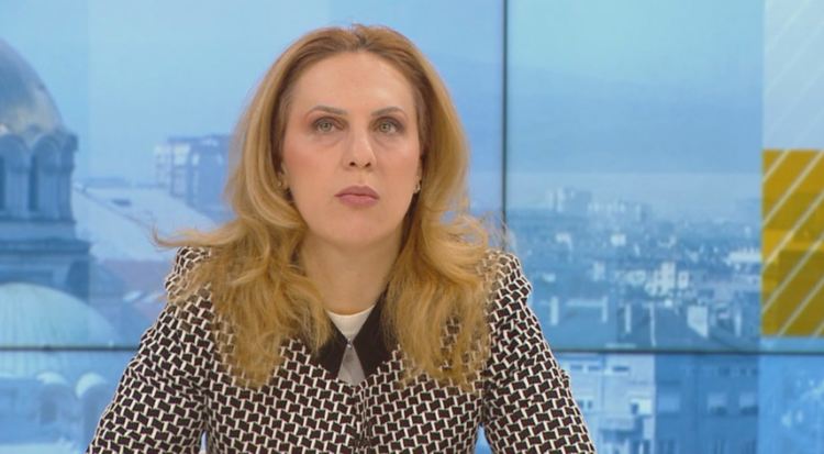 Марияна Николова: Обсъжда се отваряне на заведенията на 50% и при предварителни резервации