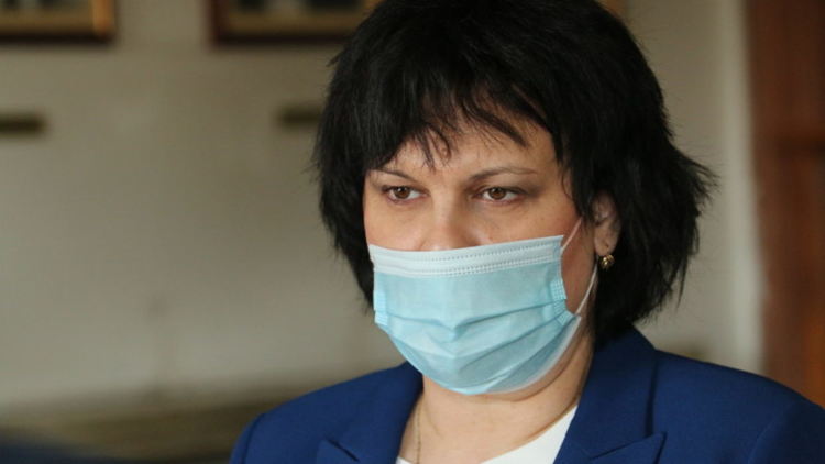 7, 8 и 12 клас вероятно се връщат първи в класните стаи