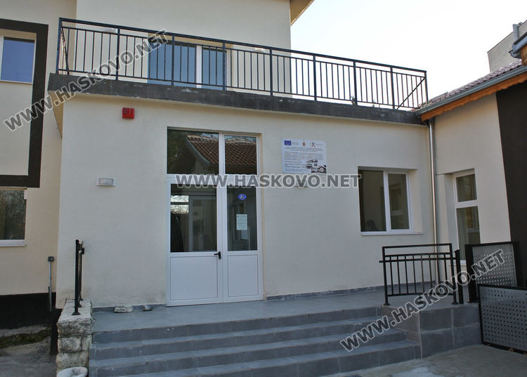 В Хасковските професионални гимназии възобновиха практиките