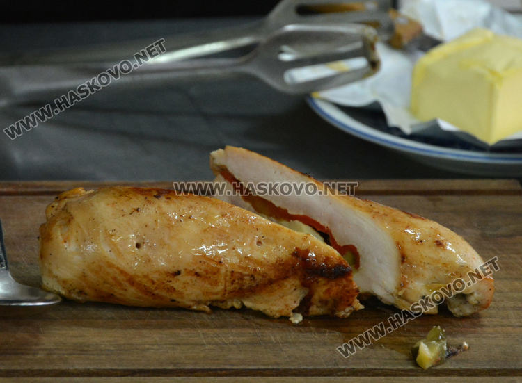 Обяд от практиката в Гимназията по туризъм за медиците на първа линия