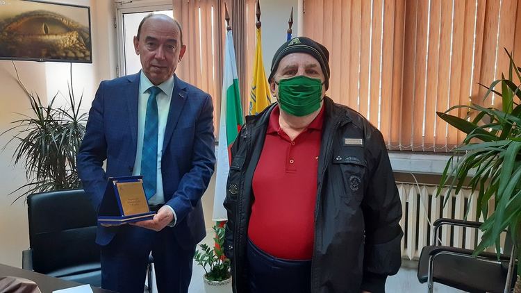 Наградиха първата столетница за 2021 година в Асеновград