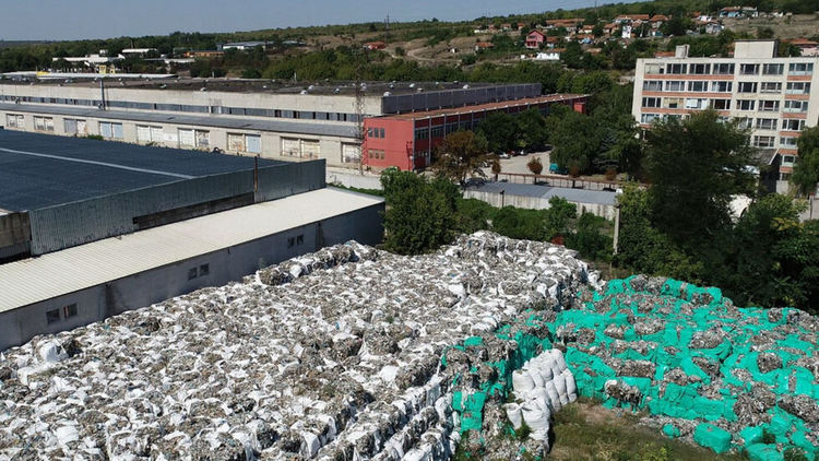 Условни присъди за трима от обвиняемите по делото за опасните отпадъци