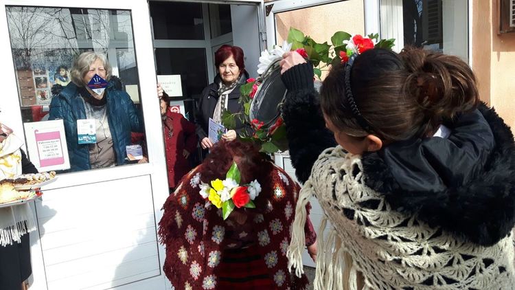 В Караджалово спазиха традицията за Бабинден