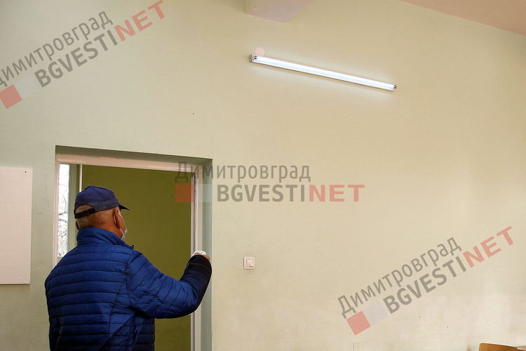 Иновативно: в димитровградско училище си разработиха система за борба с вируси