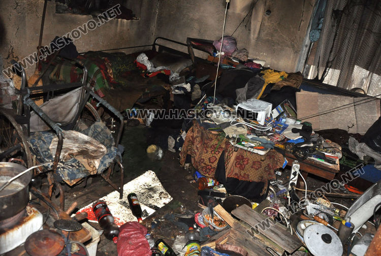 55-годишен инвалид остава на улицата след пожар в къщата му