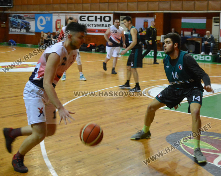 Баскетболистите на Хасково с пореден успех